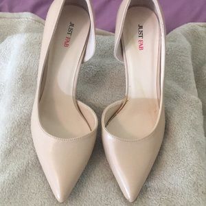 Medium heels